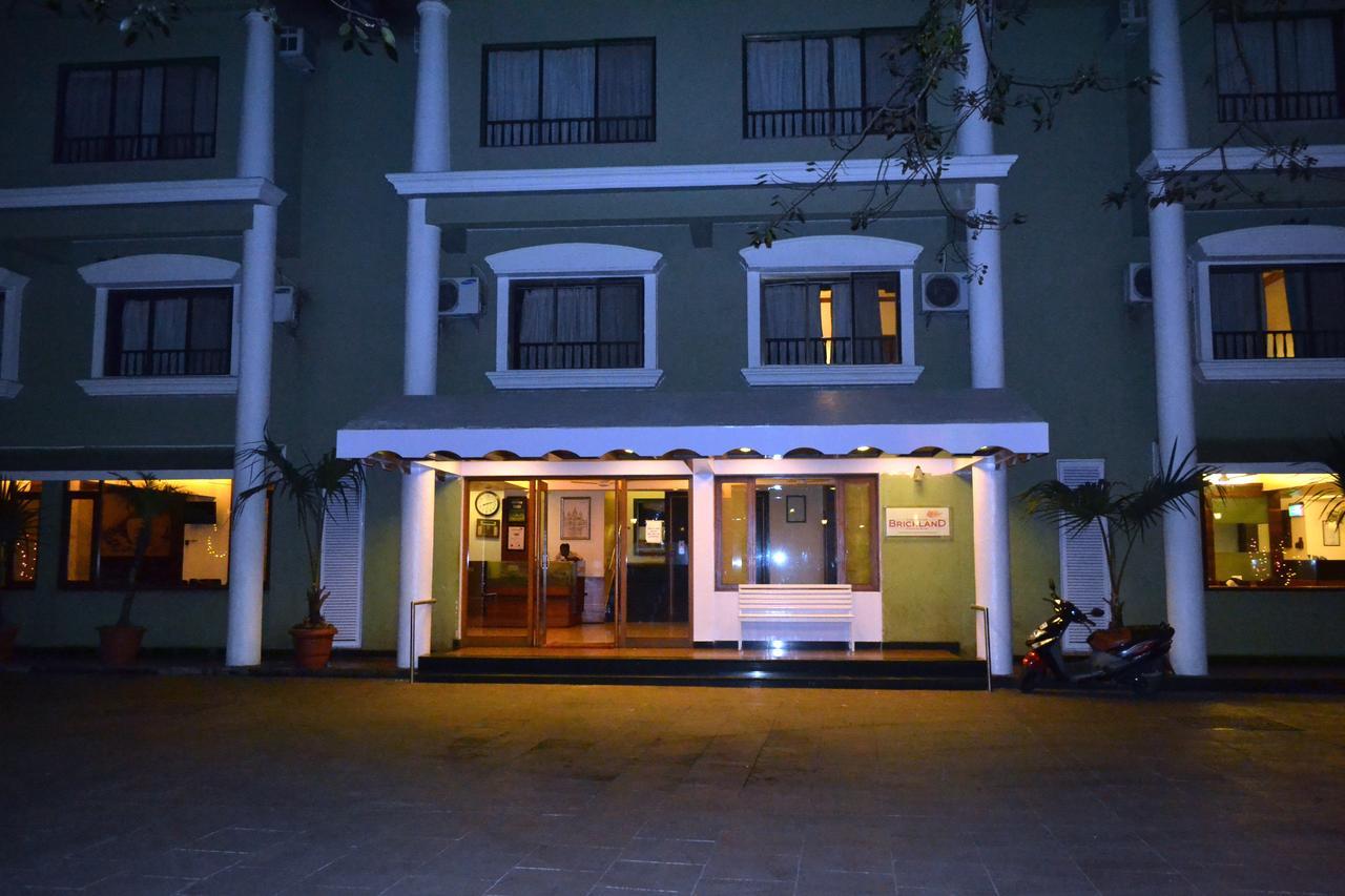 Jaffer Bhai'S Brickland Hotel Panchgani Exterior photo